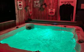 La Maison Des Plaisirs Love Room